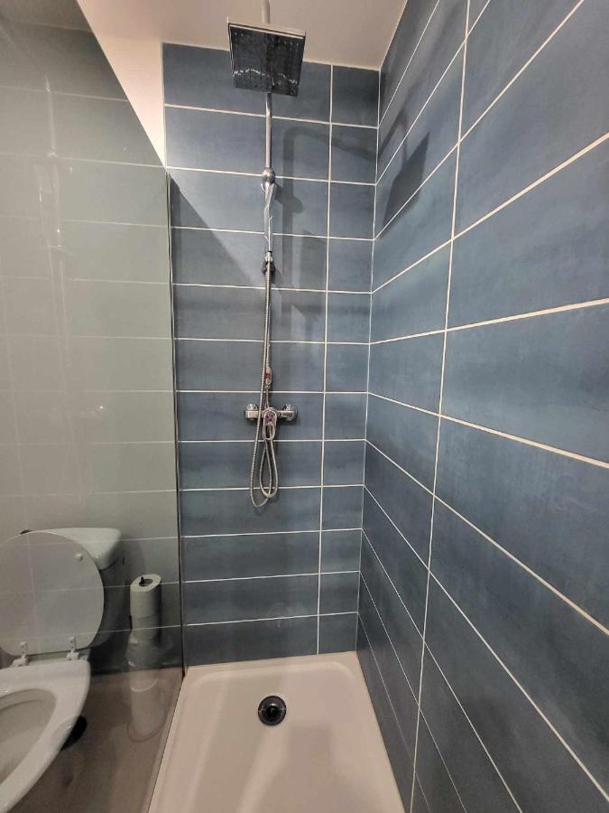 Appartement Canada 1 Валансьен Экстерьер фото