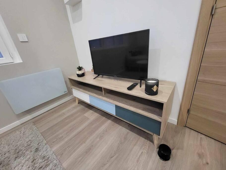 Appartement Canada 1 Валансьен Экстерьер фото